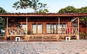 Crusoe Cabins Casobe